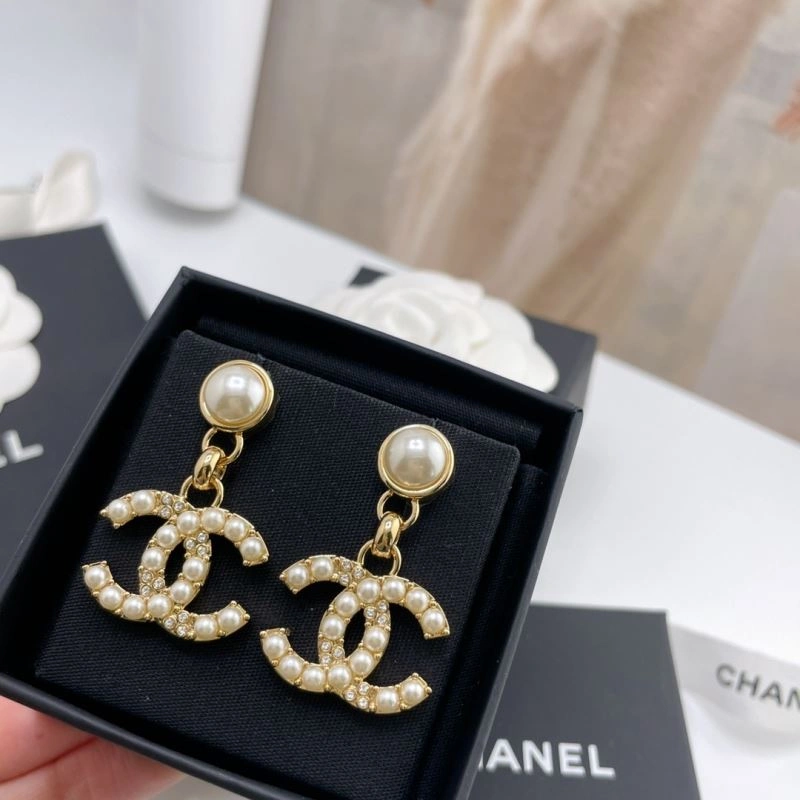 Chanel Earrings TimelessDesign 230576