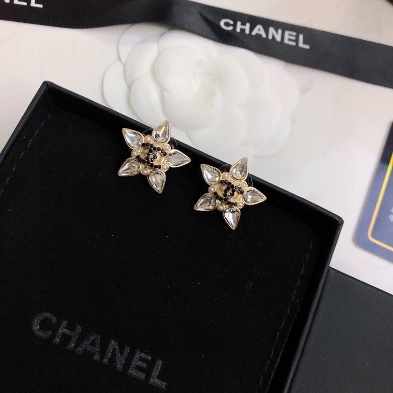 Chanel Earrings Durable 232306