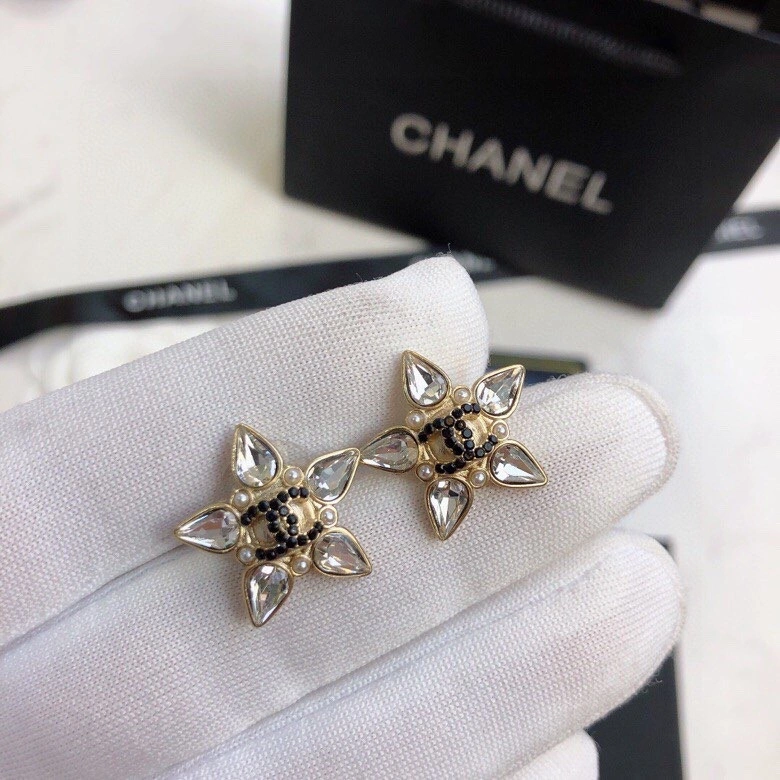 Chanel Earrings Durable 232306