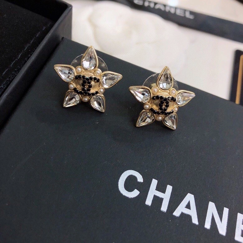 Chanel Earrings Durable 232306