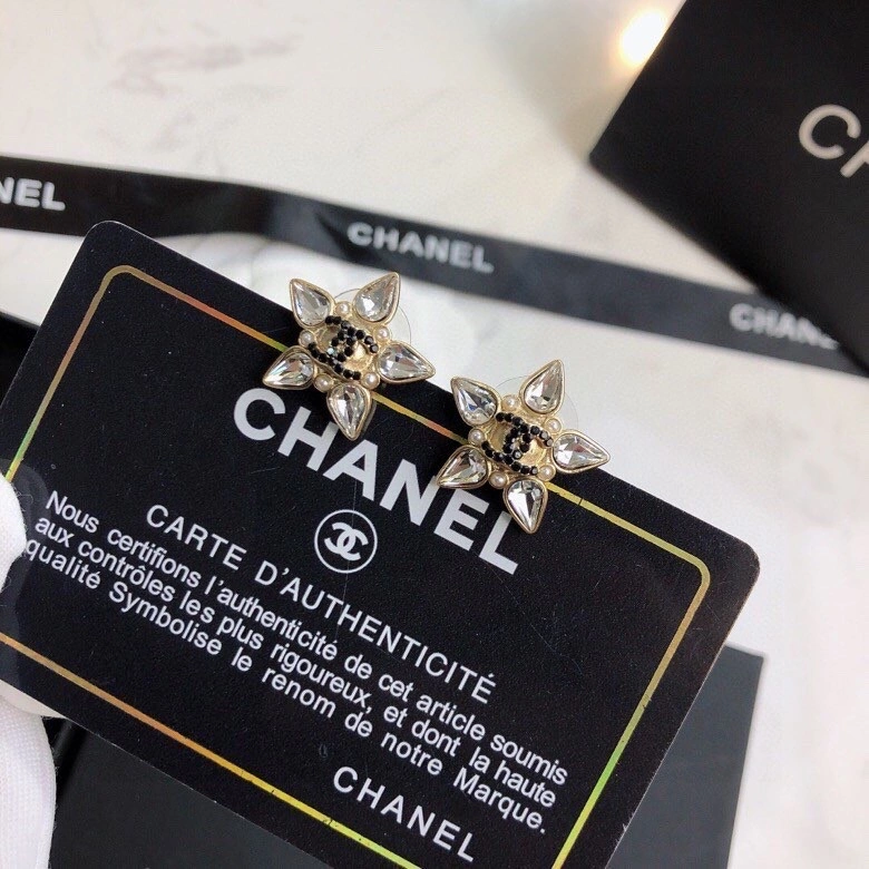 Chanel Earrings Durable 232306