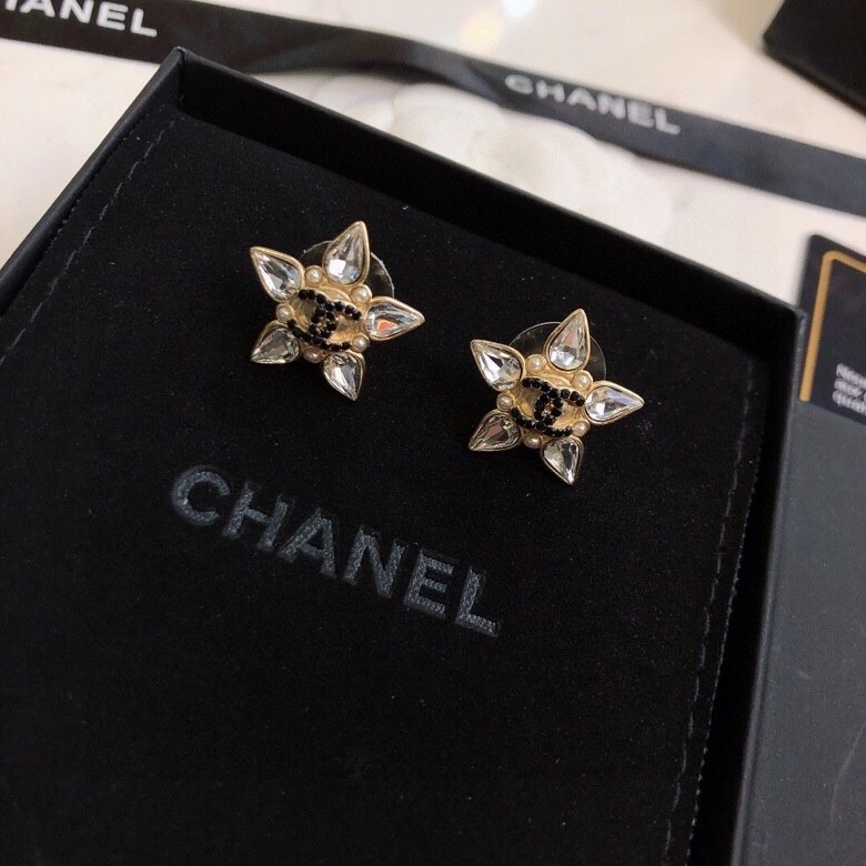 Chanel Earrings Durable 232306