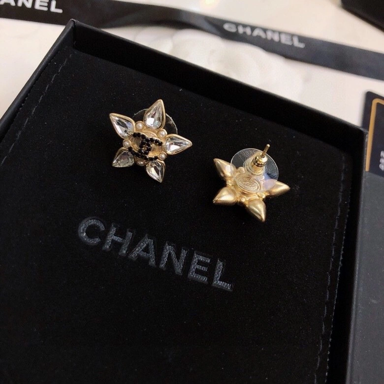 Chanel Earrings Durable 232306