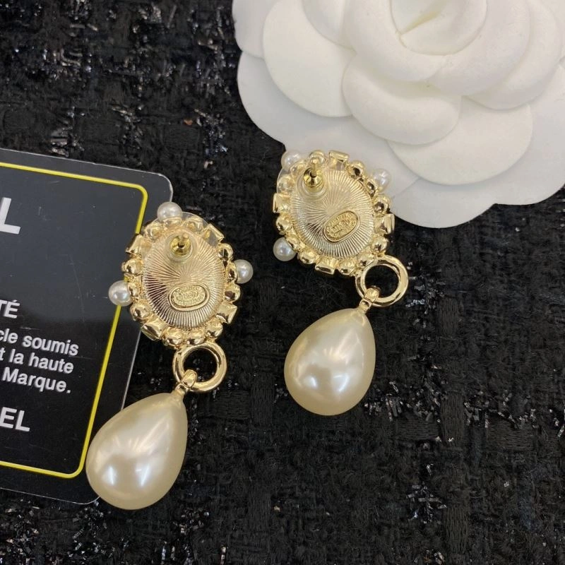 Chanel Earrings SportInspired 232302