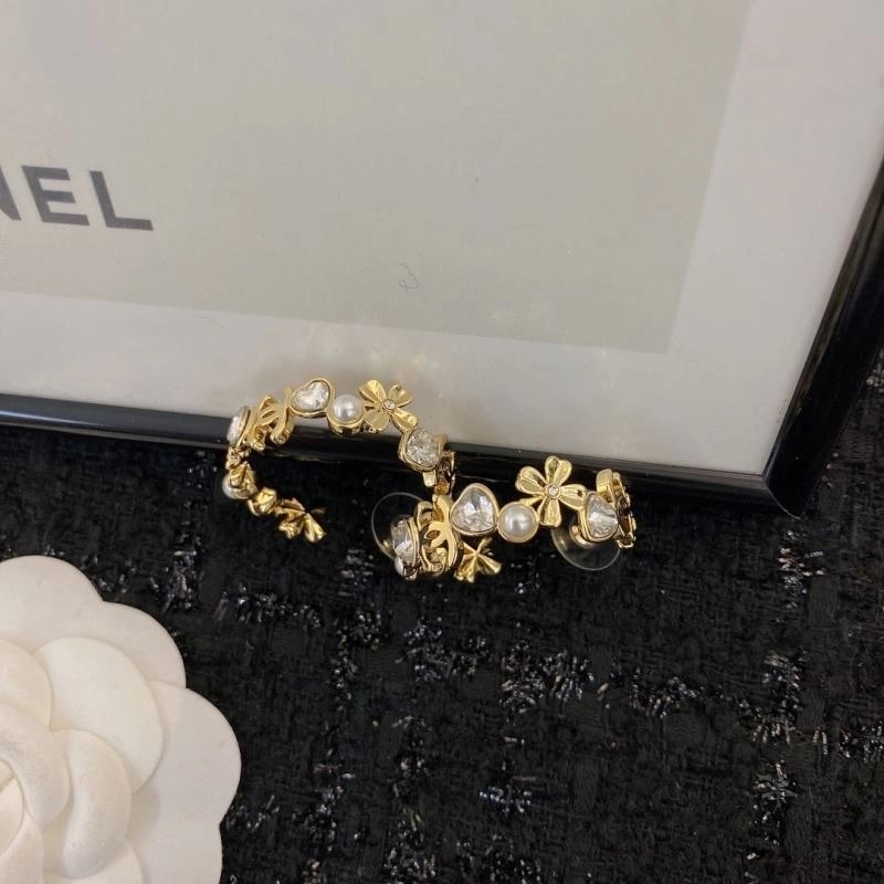 Chanel Earrings Chic 232355