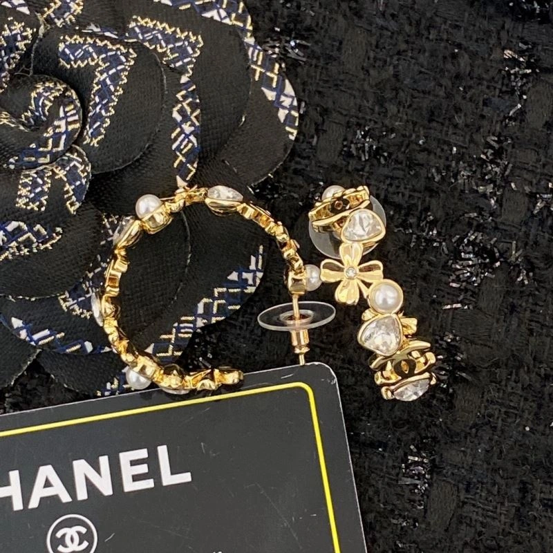 Chanel Earrings Chic 232355