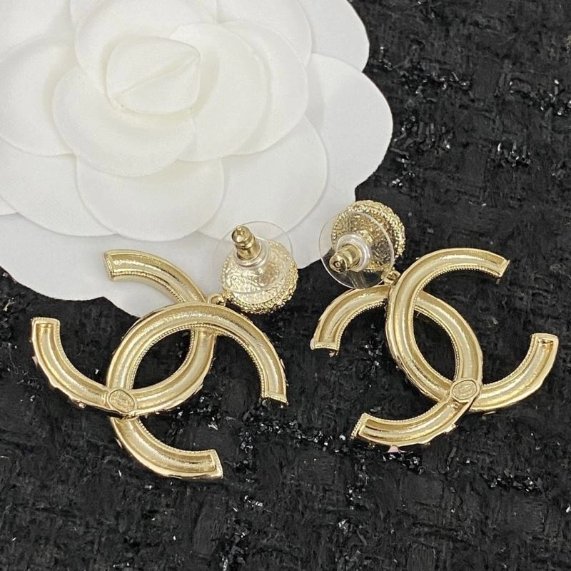 Fashionable Chanel Earrings 232304