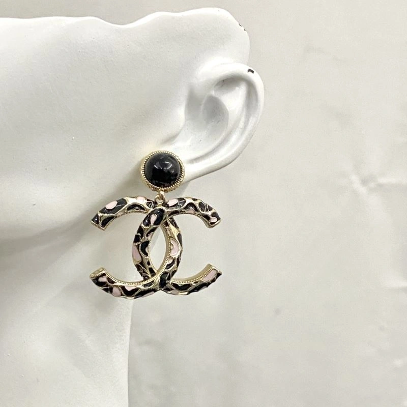 Fashionable Chanel Earrings 232304