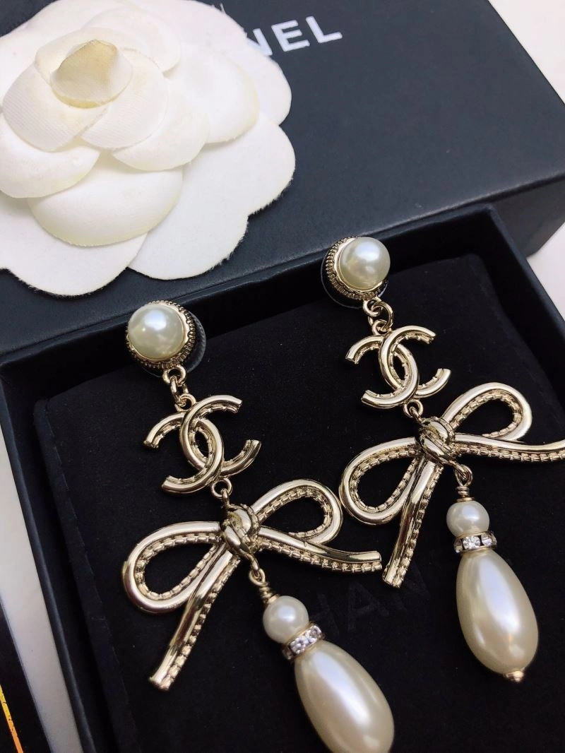 Chanel Earrings Effortless 232326