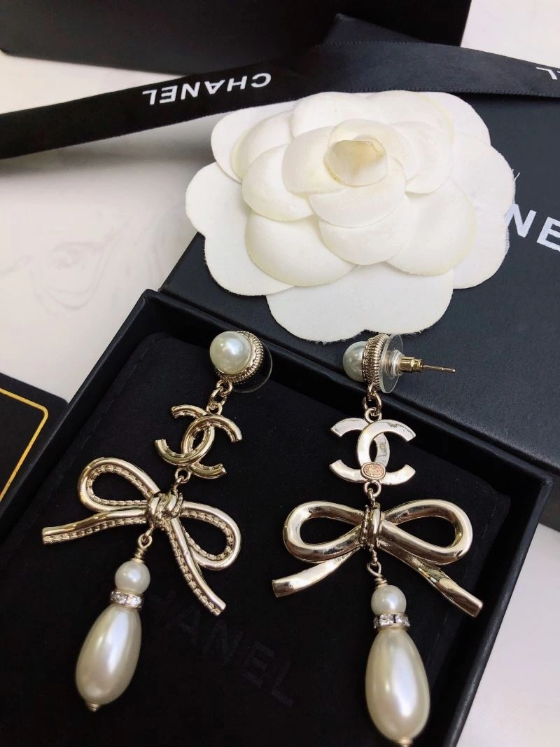 Chanel Earrings Effortless 232326