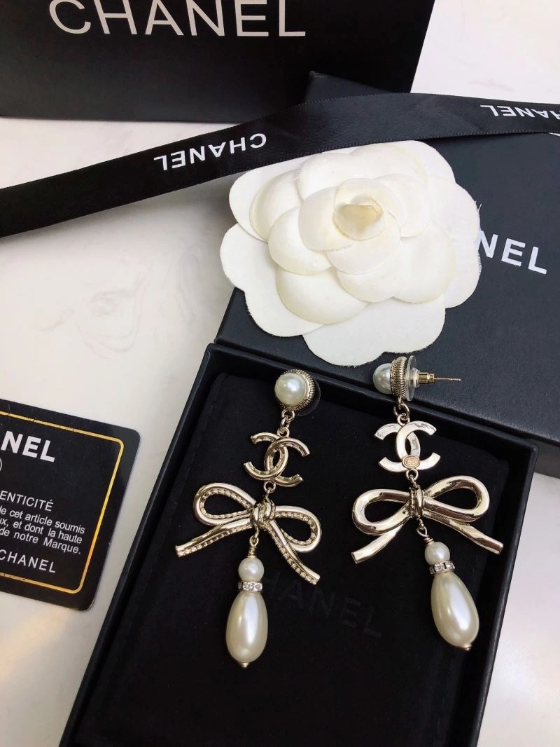 Chanel Earrings Effortless 232326