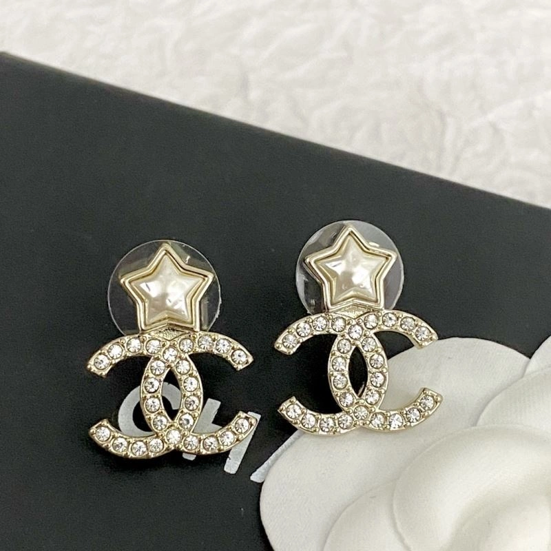 Versatile Chanel Earrings 232344