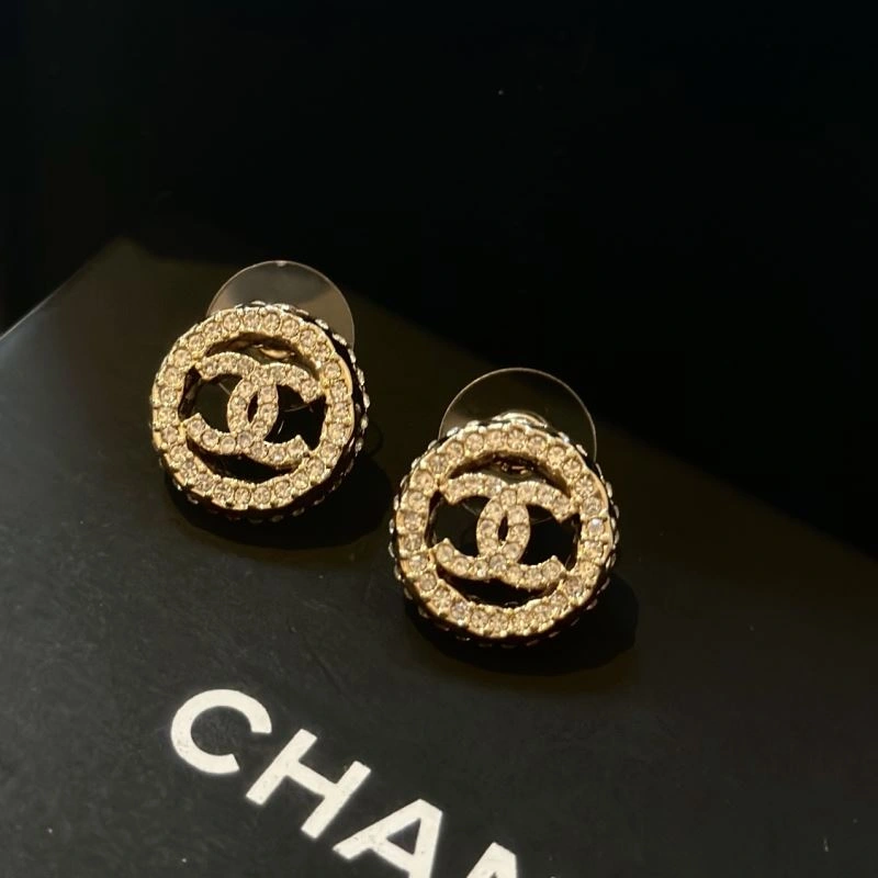 Chanel Earrings MoistureWicking 232277