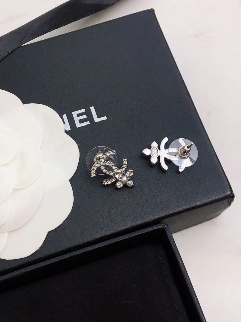 Unisex Chanel Earrings 232273
