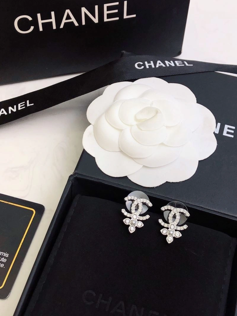 Unisex Chanel Earrings 232273