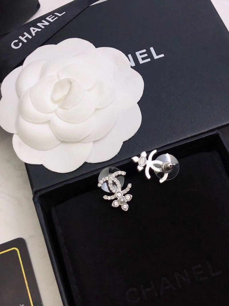 Unisex Chanel Earrings 232273