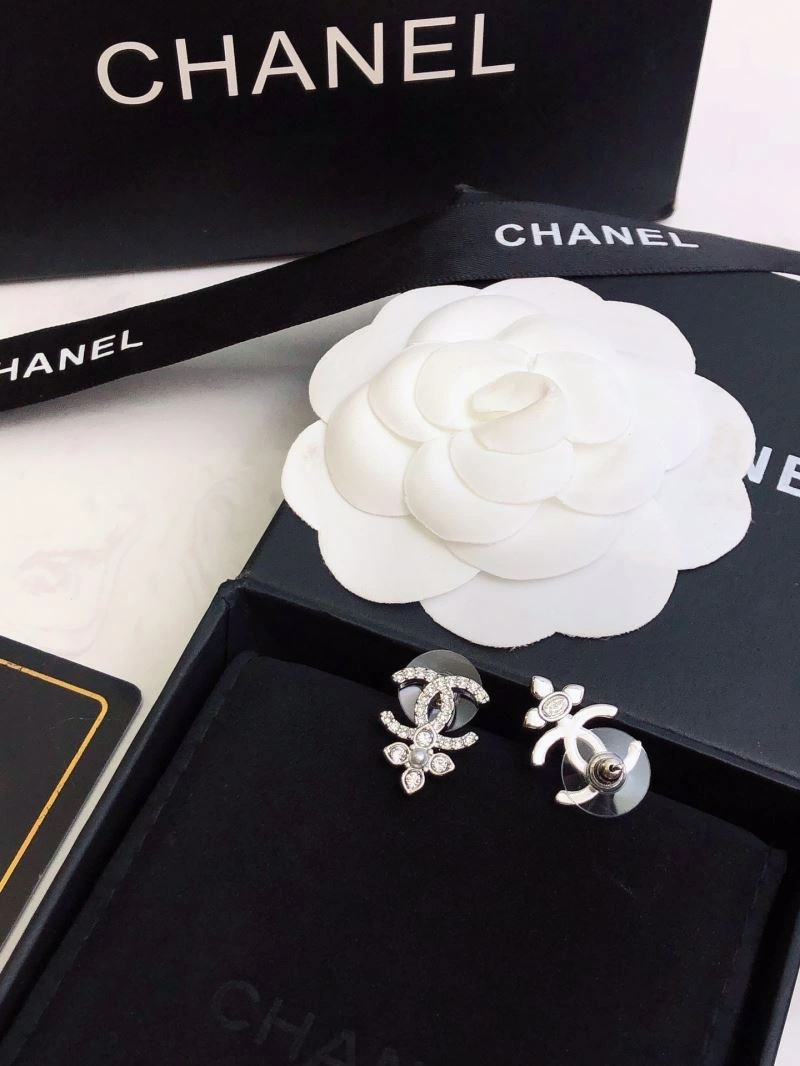 Unisex Chanel Earrings 232273