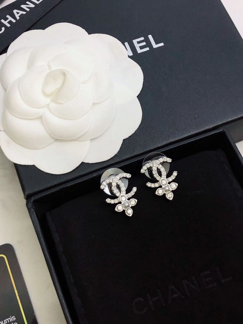 Unisex Chanel Earrings 232273