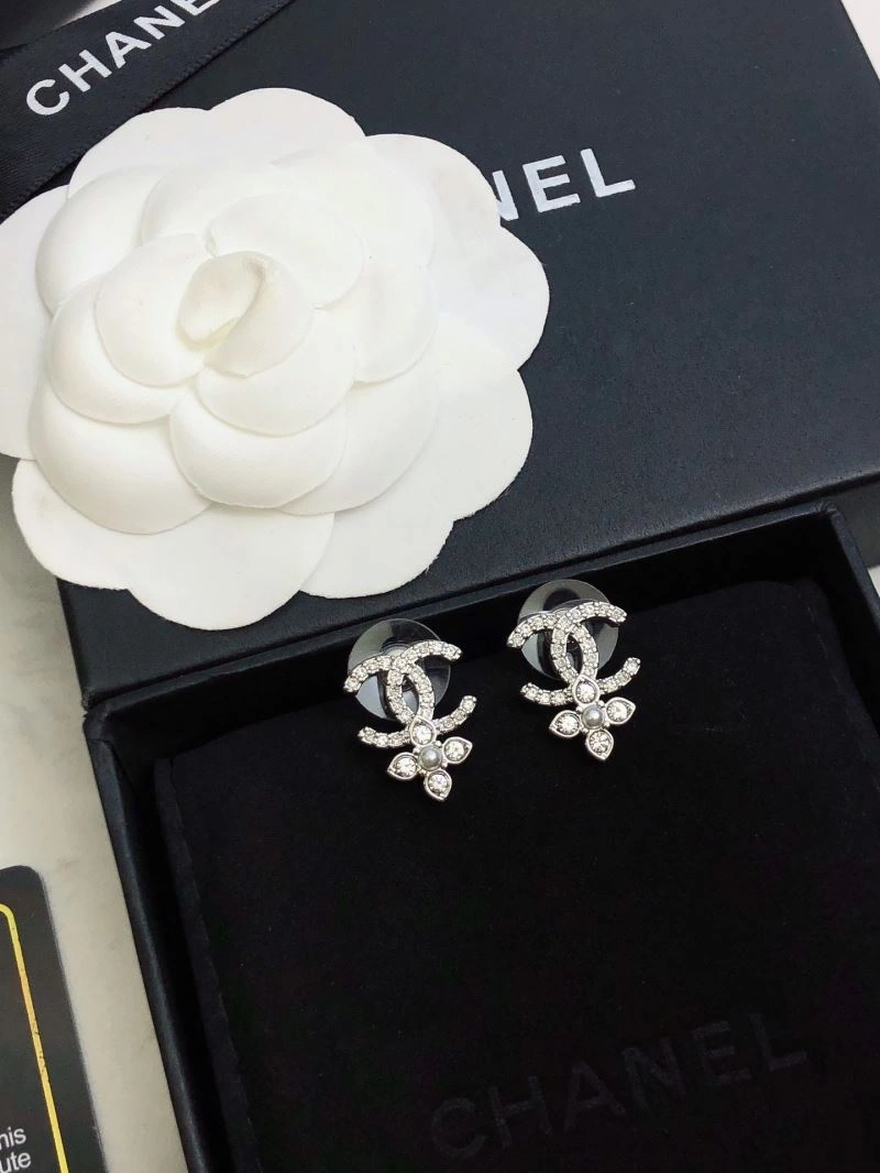 Unisex Chanel Earrings 232273