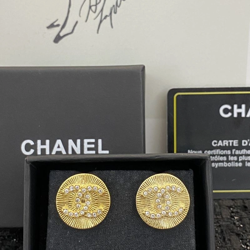 Chanel Earrings Vibrant 232338