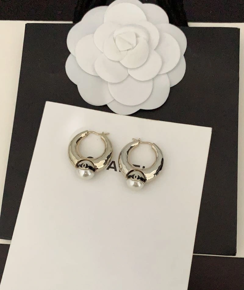 Practical Chanel Earrings 232275