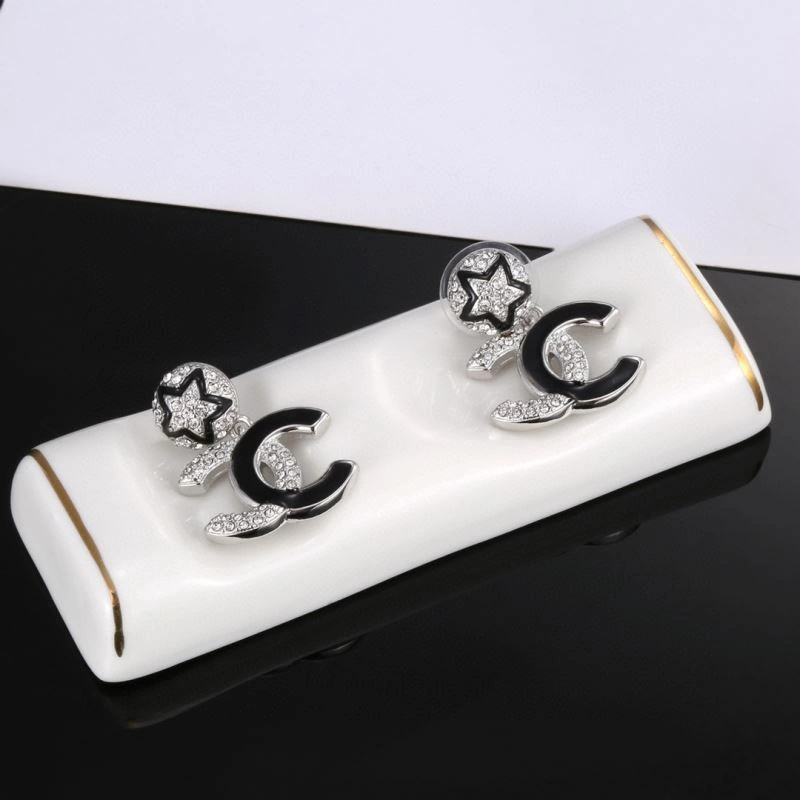 EyeCatching Chanel Earrings 232266