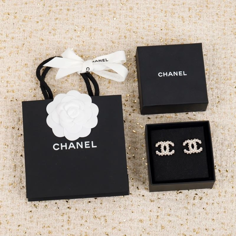 WellDesigned Chanel Earrings 232265