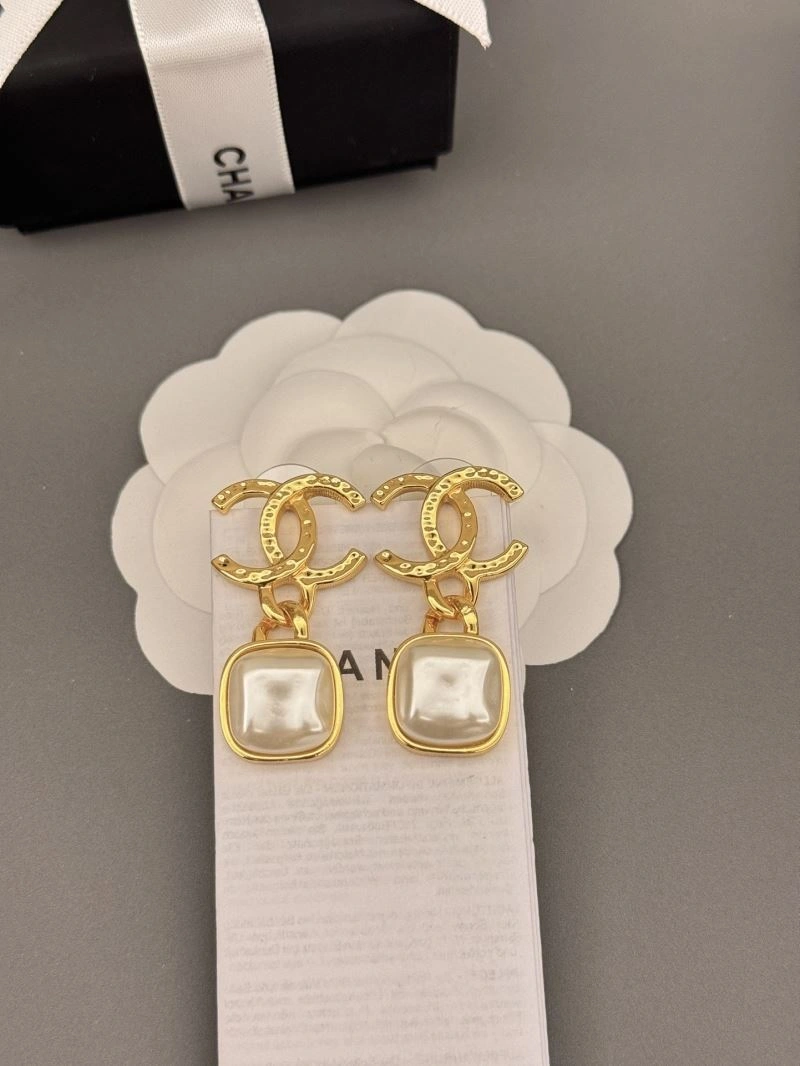 Chanel Earrings MoistureWicking 232261
