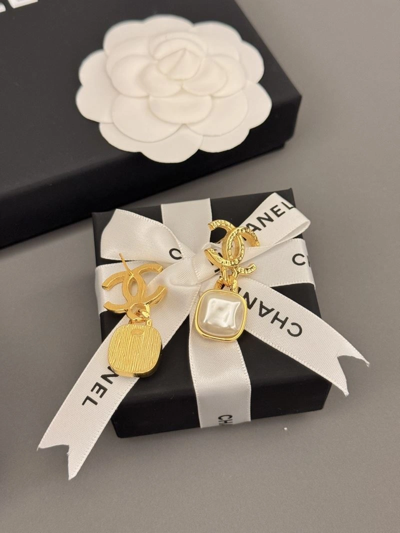 Chanel Earrings MoistureWicking 232261