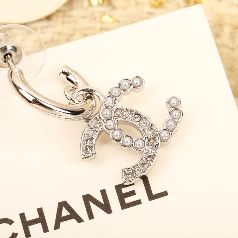 Cozy Chanel Earrings 232251