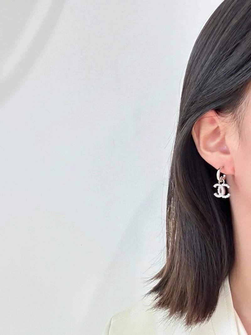 Cozy Chanel Earrings 232251