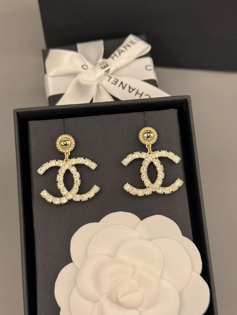 Compact Chanel Earrings 232408