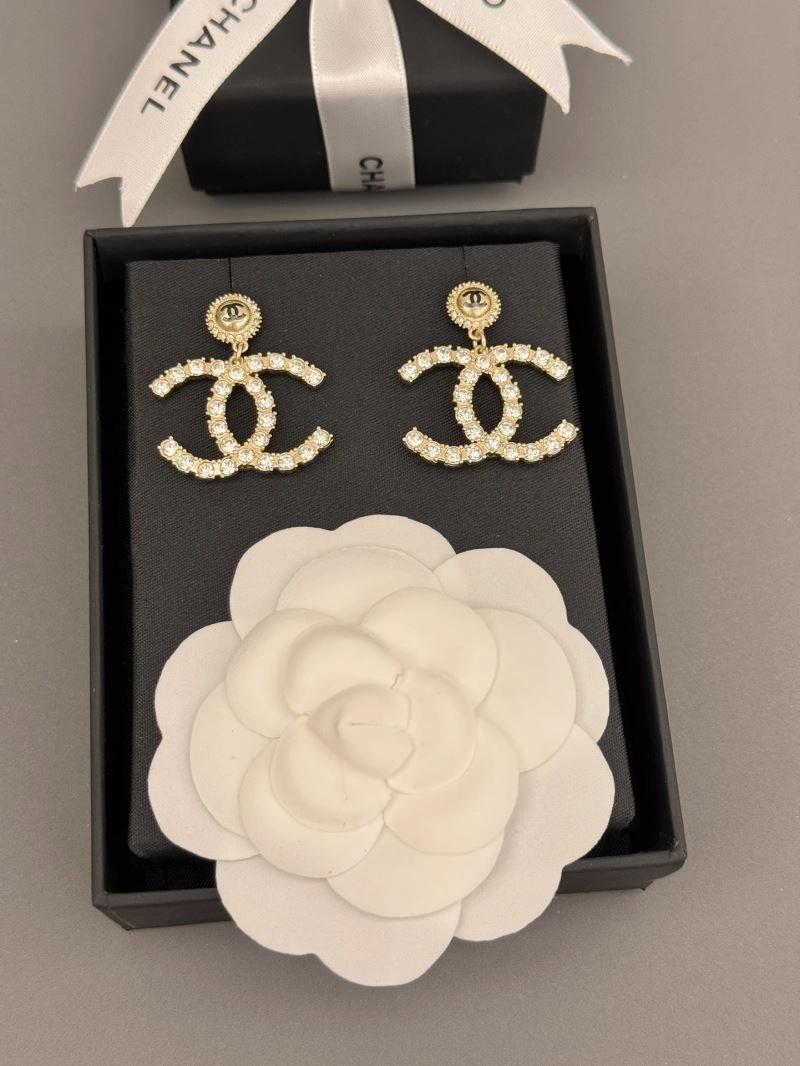 Compact Chanel Earrings 232408