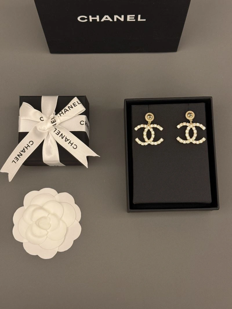 Compact Chanel Earrings 232408
