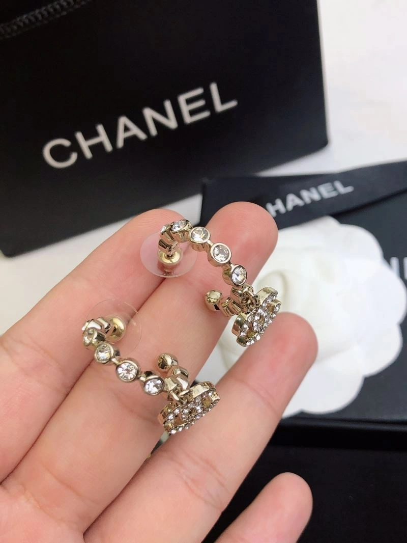 Comfortable Chanel Earrings 232253