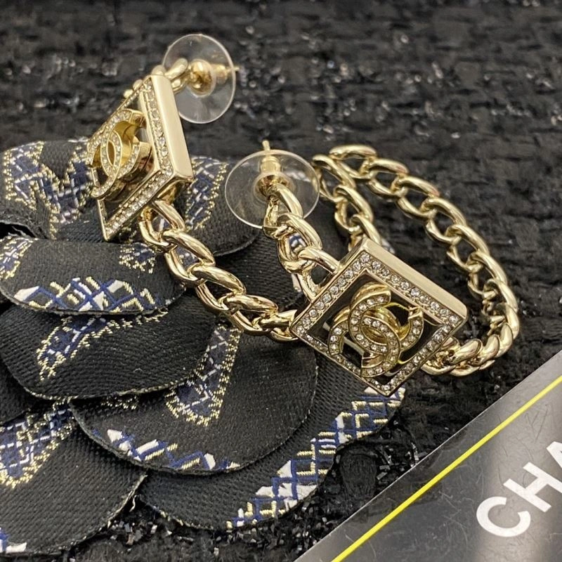Chanel Earrings Modern 232248