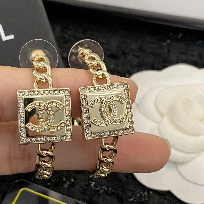 Chanel Earrings Modern 232248