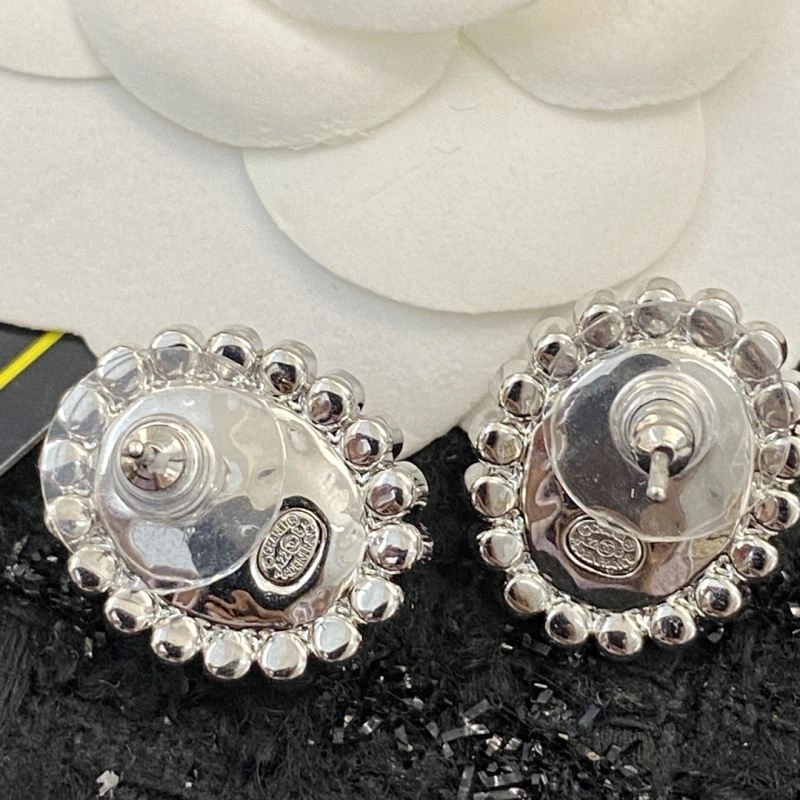 Chanel Earrings TechFriendly 232289