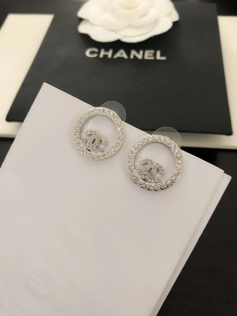 Sleek Chanel Earrings 232244