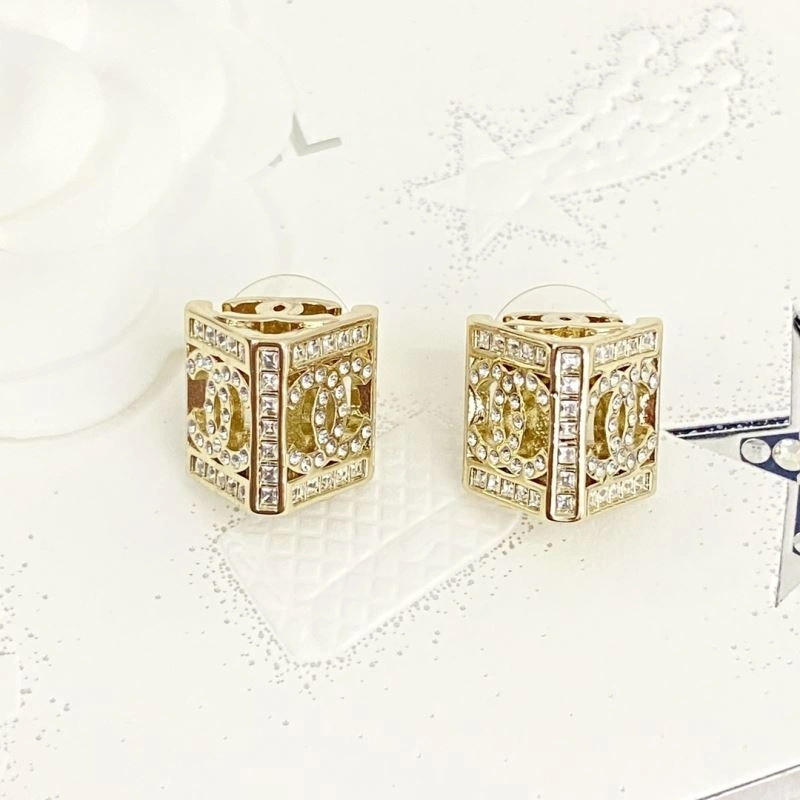 Chanel Earrings Minimalist 232231