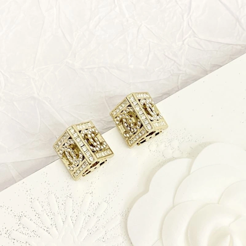 Chanel Earrings Minimalist 232231