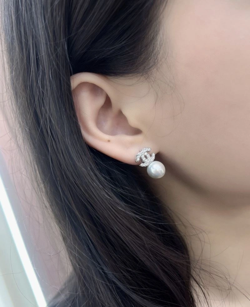Breathable Chanel Earrings 232229