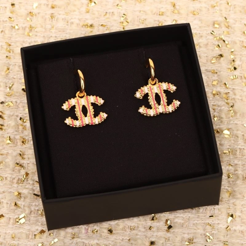 Sophisticated Chanel Earrings 232221