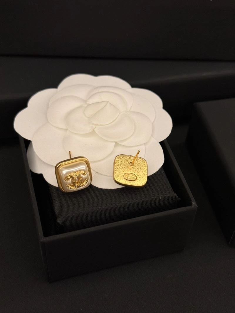 Chanel Earrings Packable 232284