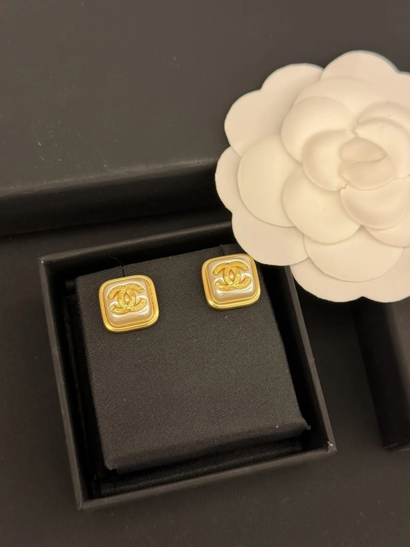Chanel Earrings Packable 232284