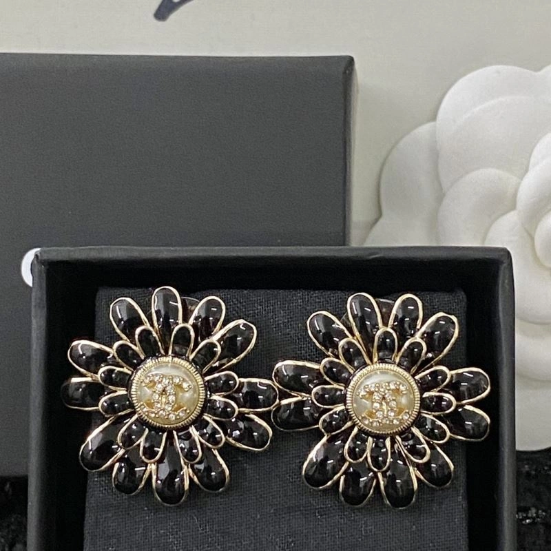 HighPerformance Chanel Earrings 232233