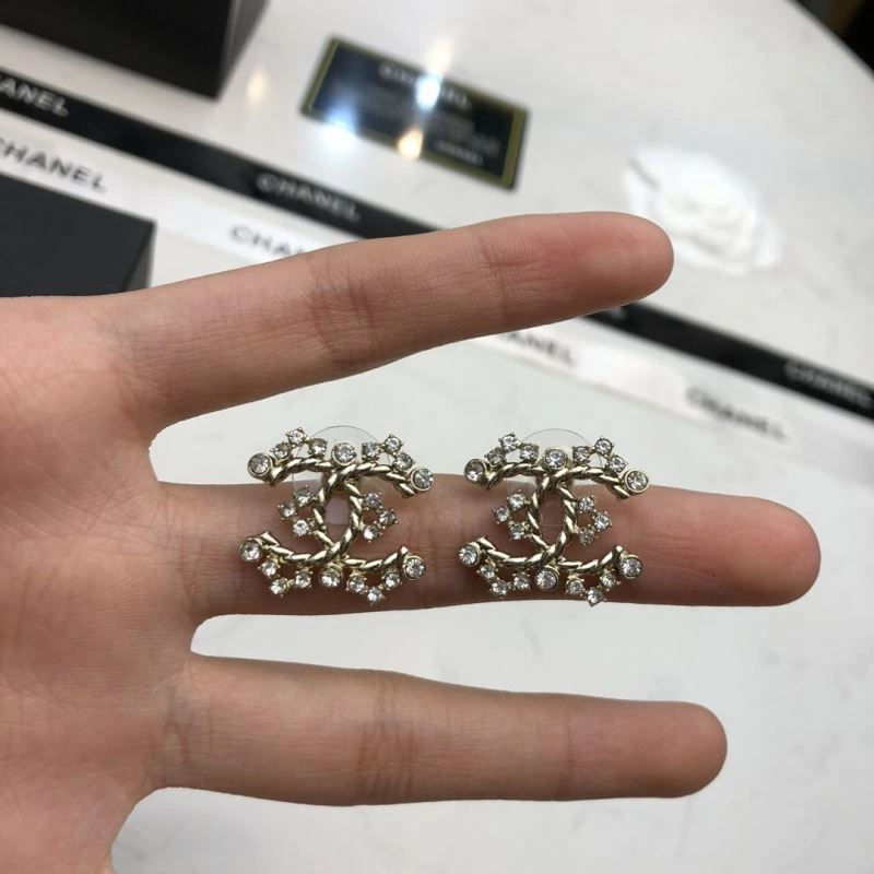 Chanel Earrings Comfortable 232203