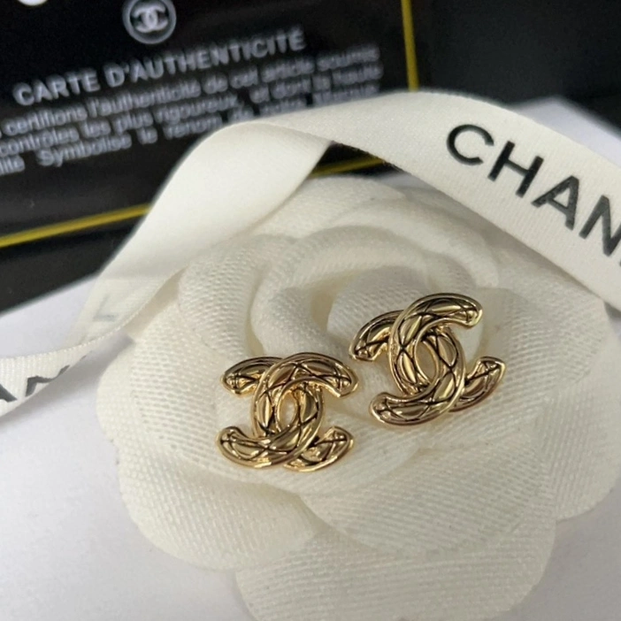 Chanel Earrings FreshLook 232200