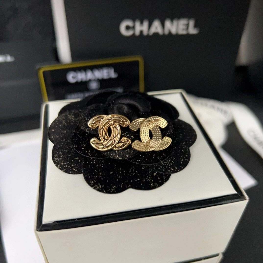 Chanel Earrings FreshLook 232200