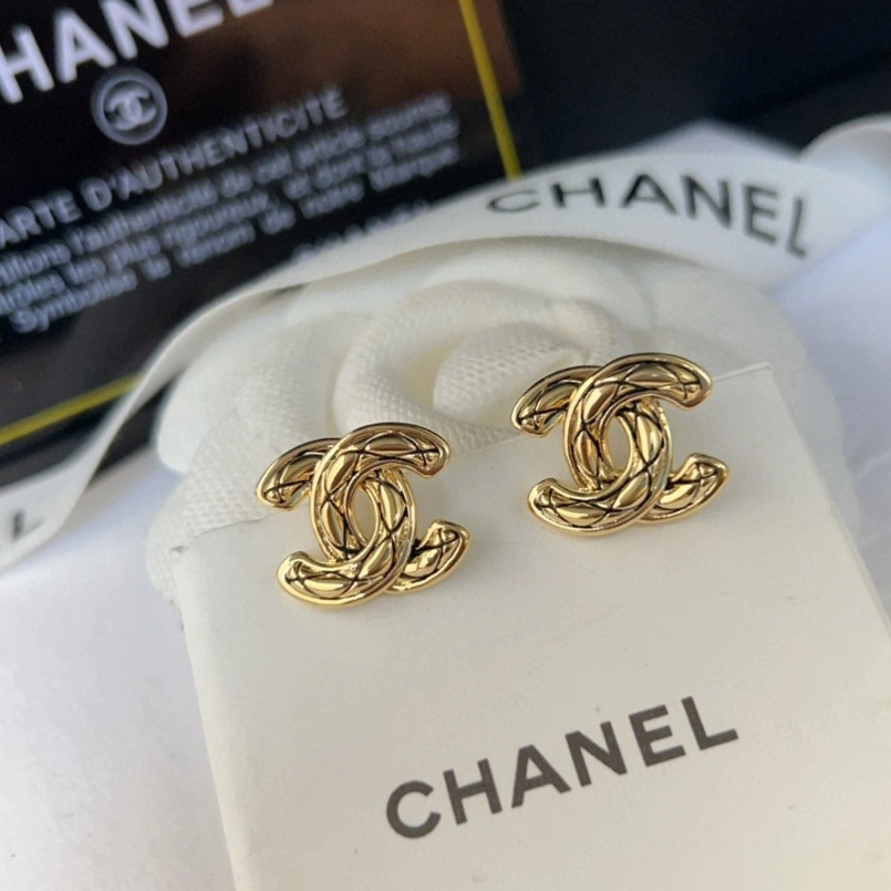 Chanel Earrings FreshLook 232200
